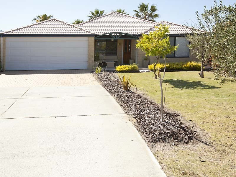 52 Highlander Parade, Rockingham WA 6168