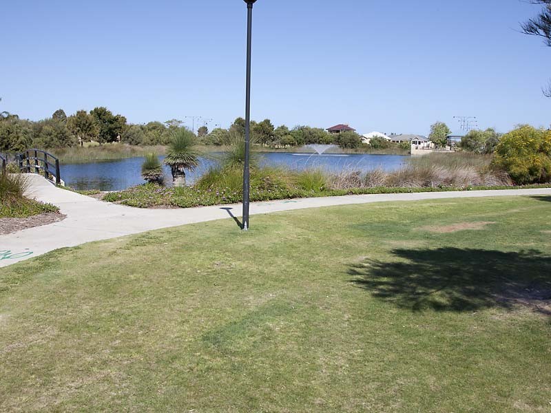 52 Highlander Parade, Rockingham WA 6168