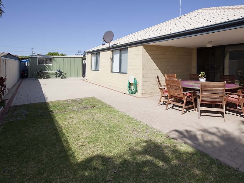 52 Highlander Parade, Rockingham WA 6168