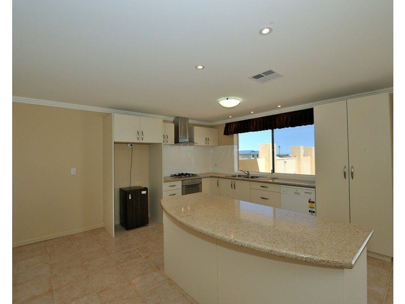 17 Lookout Vista, Singleton WA 6175