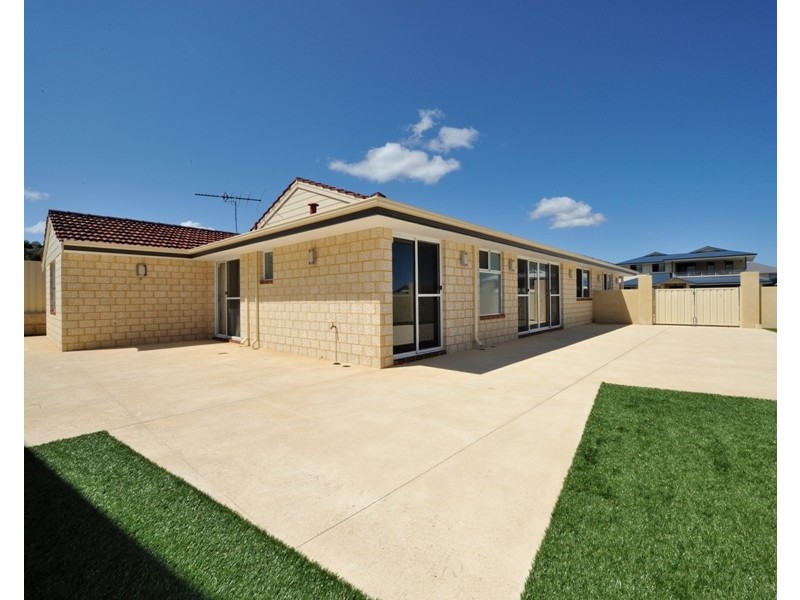 17 Lookout Vista, Singleton WA 6175