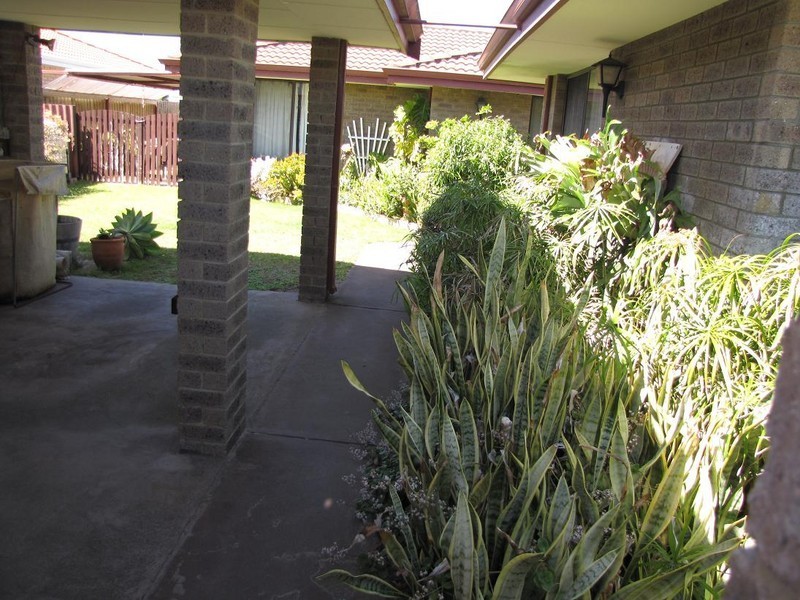 10 Woodlands Road, Golden Bay WA 6174