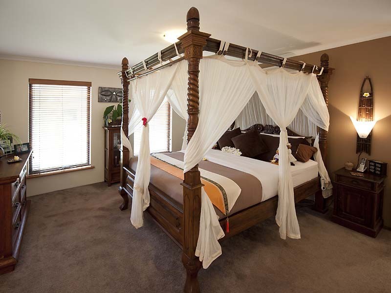 10 Baltimore Gardens, Port Kennedy WA 6172