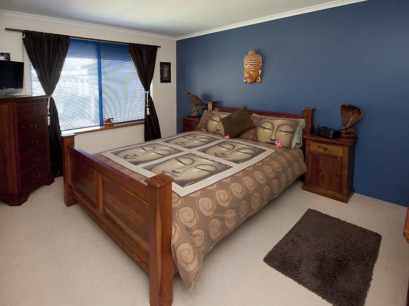 10 Baltimore Gardens, Port Kennedy WA 6172