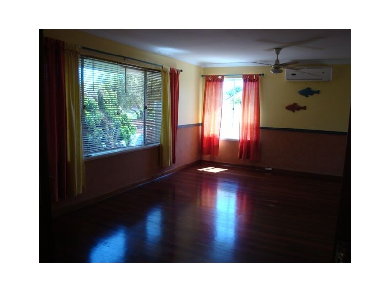 9A Tyne Ct, Safety Bay WA 6169