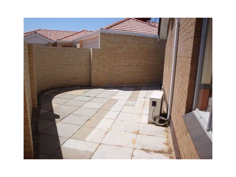 9A Tyne Ct, Safety Bay WA 6169