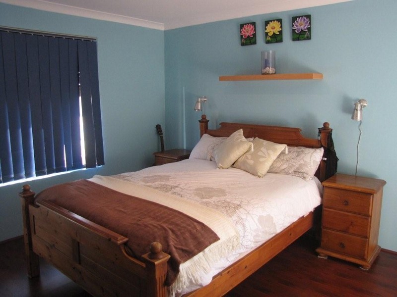 15 Pamplona Bvd, Port Kennedy WA 6172
