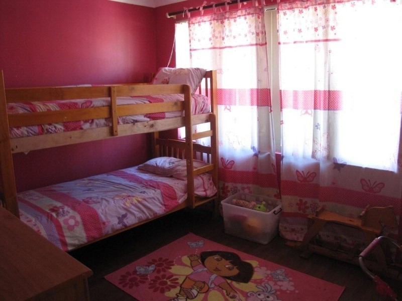 15 Pamplona Bvd, Port Kennedy WA 6172