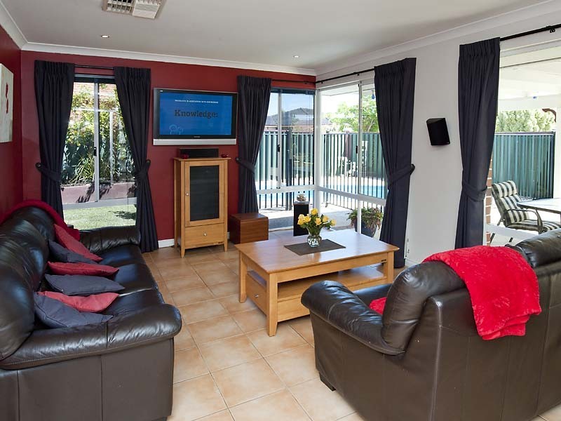 49 Salamanca Parkway, Port Kennedy WA 6172