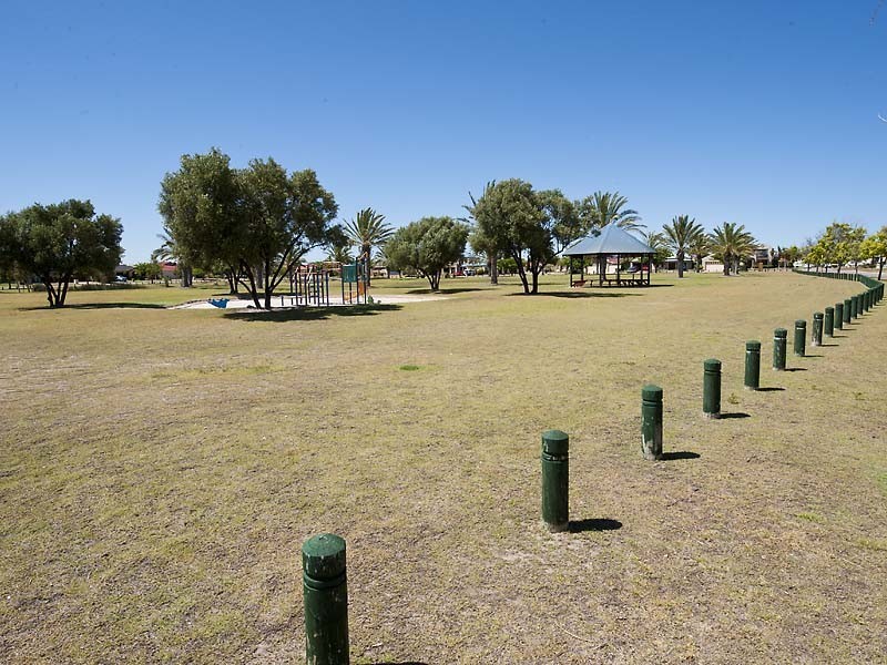 49 Salamanca Parkway, Port Kennedy WA 6172