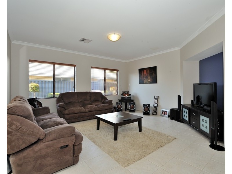 8 Lantana Way, Baldivis WA 6171