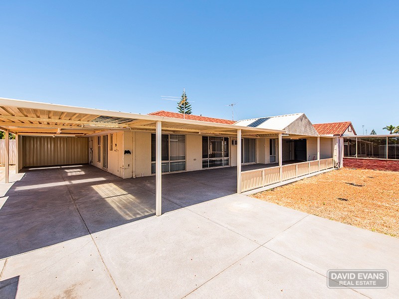 666 Safety Bay Rd, Waikiki WA 6169