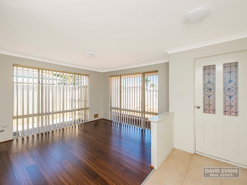 666 Safety Bay Rd, Waikiki WA 6169