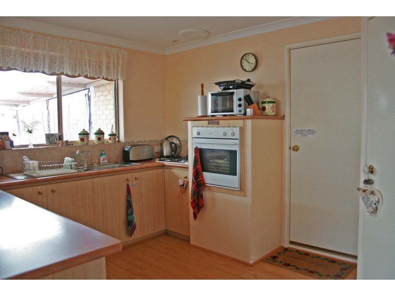 5 Fremont Cresent, Secret Harbour WA 6173
