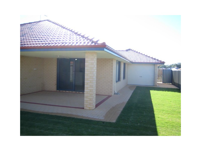 109 Harrington Waters Drive, Waikiki WA 6169