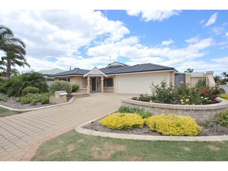 26 Fathom Ramble, Waikiki WA 6169