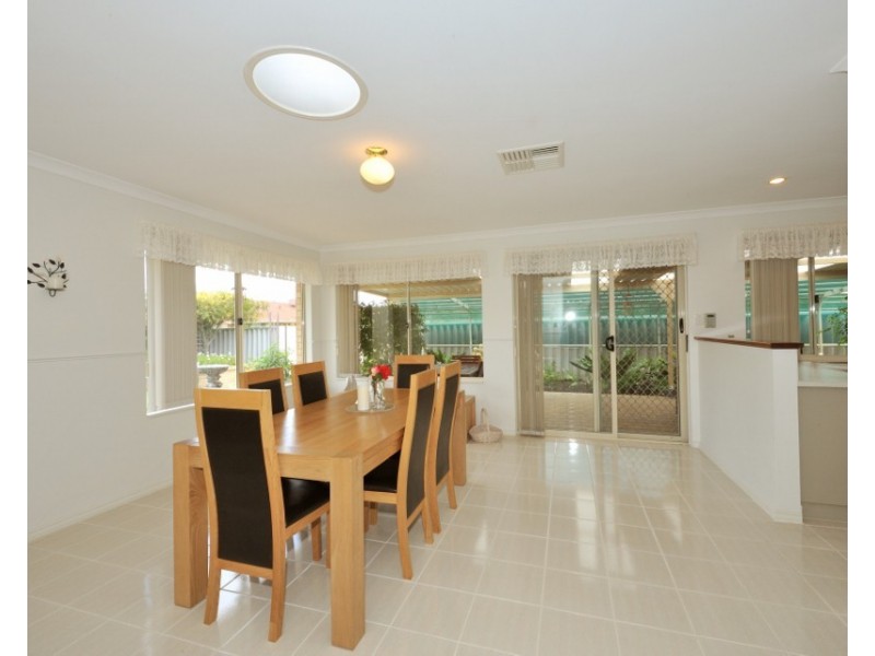 26 Fathom Ramble, Waikiki WA 6169
