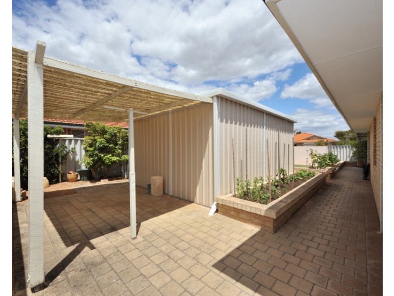 26 Fathom Ramble, Waikiki WA 6169