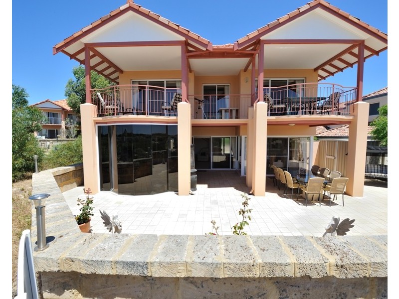 2 Ocean Point Close, Port Kennedy WA 6172