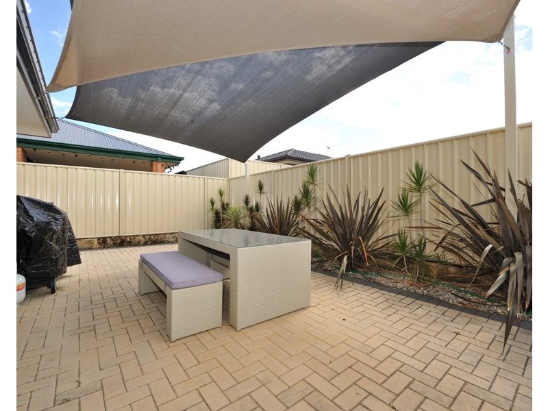 6 Gorman Place, Calista WA 6167