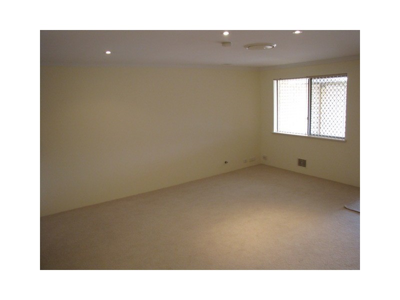 12/5 Ashford Ave, Rockingham WA 6168