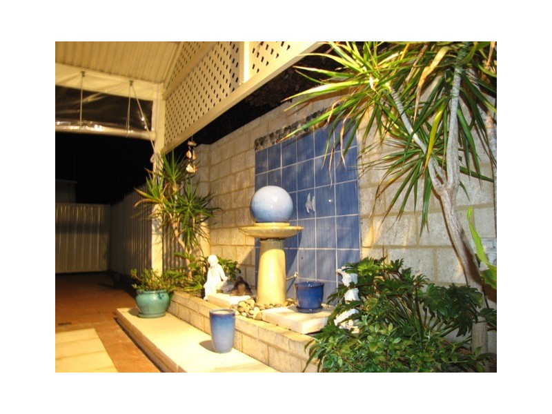 18 Heyerdahl Way, Dudley Park WA 6210