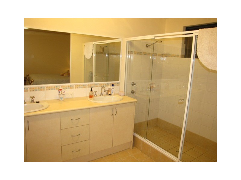 18 Heyerdahl Way, Dudley Park WA 6210