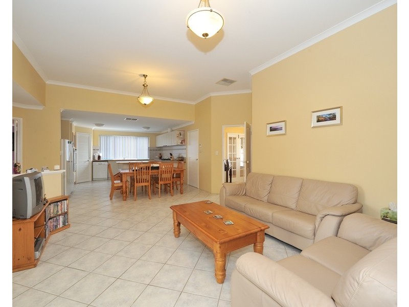 9 Volcans Mews, Port Kennedy WA 6172