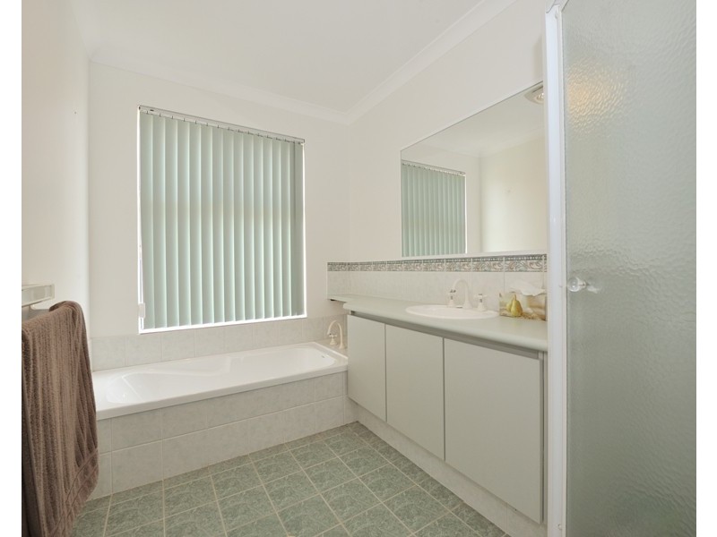 9 Volcans Mews, Port Kennedy WA 6172