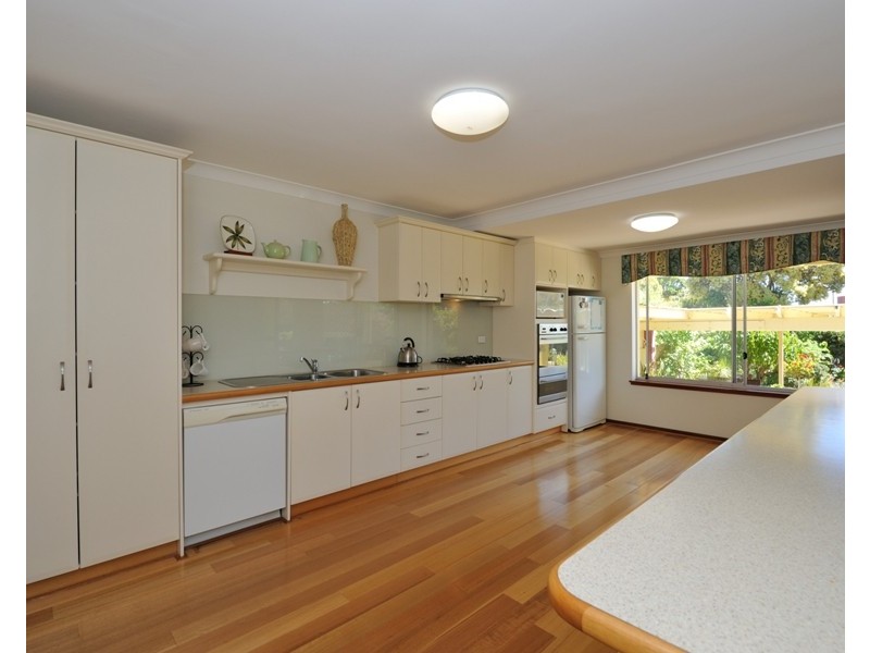 102 Penguin Road, Safety Bay WA 6169