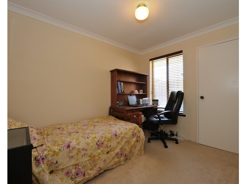 11 Nautilus Way, Kallaroo WA 6025