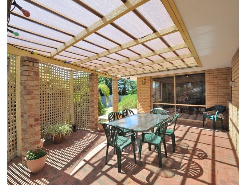 11 Nautilus Way, Kallaroo WA 6025
