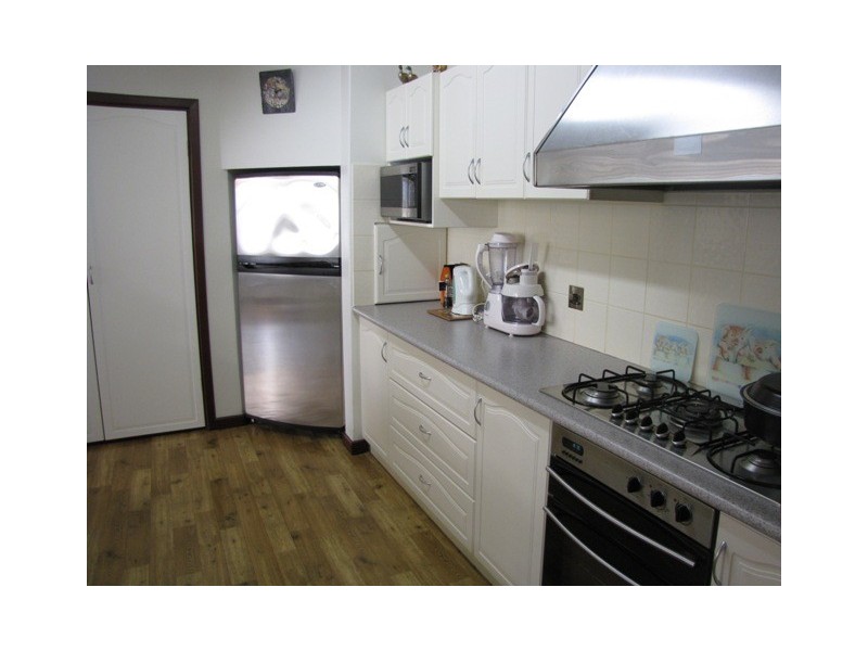 131 Gloucester Crescent, Shoalwater WA 6169