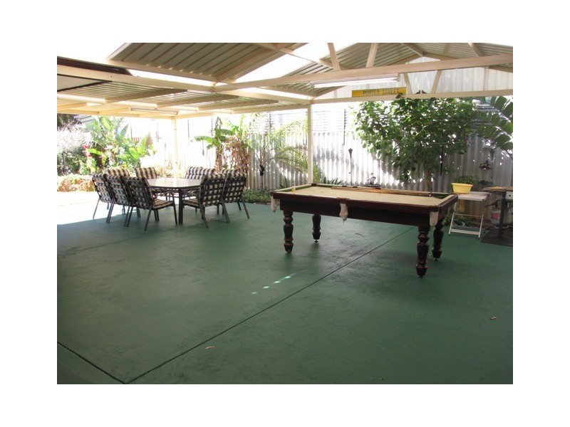 131 Gloucester Crescent, Shoalwater WA 6169