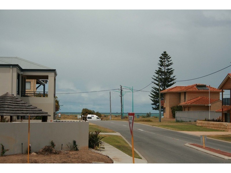 1/44 Waimia Road, Safety Bay WA 6169