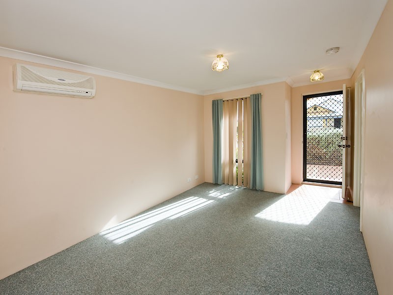 9/23 Royal Palm Drive, Warnbro WA 6169