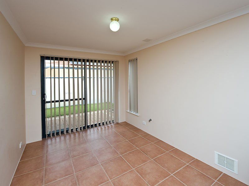 9/23 Royal Palm Drive, Warnbro WA 6169