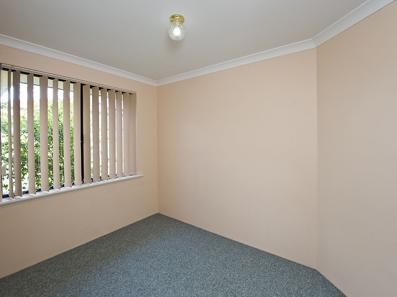 9/23 Royal Palm Drive, Warnbro WA 6169