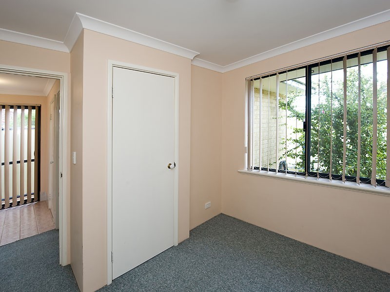 9/23 Royal Palm Drive, Warnbro WA 6169