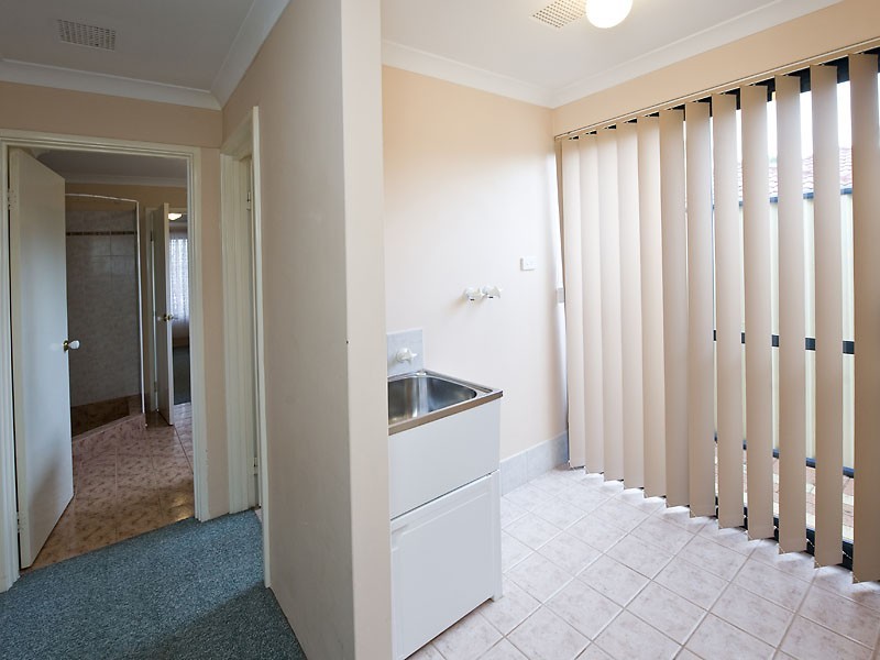 9/23 Royal Palm Drive, Warnbro WA 6169