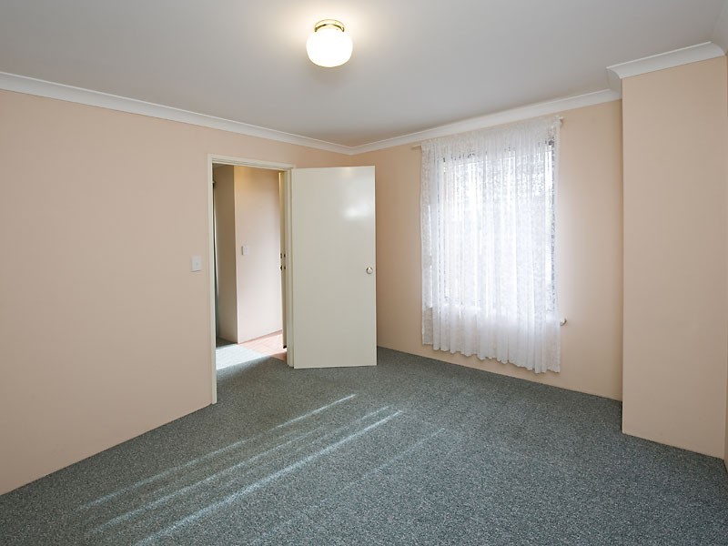 9/23 Royal Palm Drive, Warnbro WA 6169