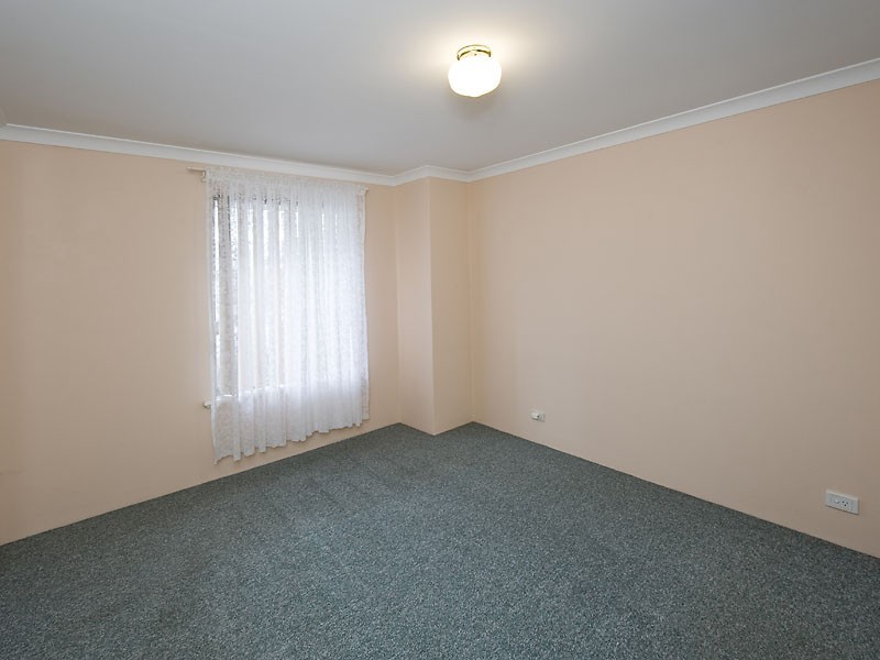 9/23 Royal Palm Drive, Warnbro WA 6169