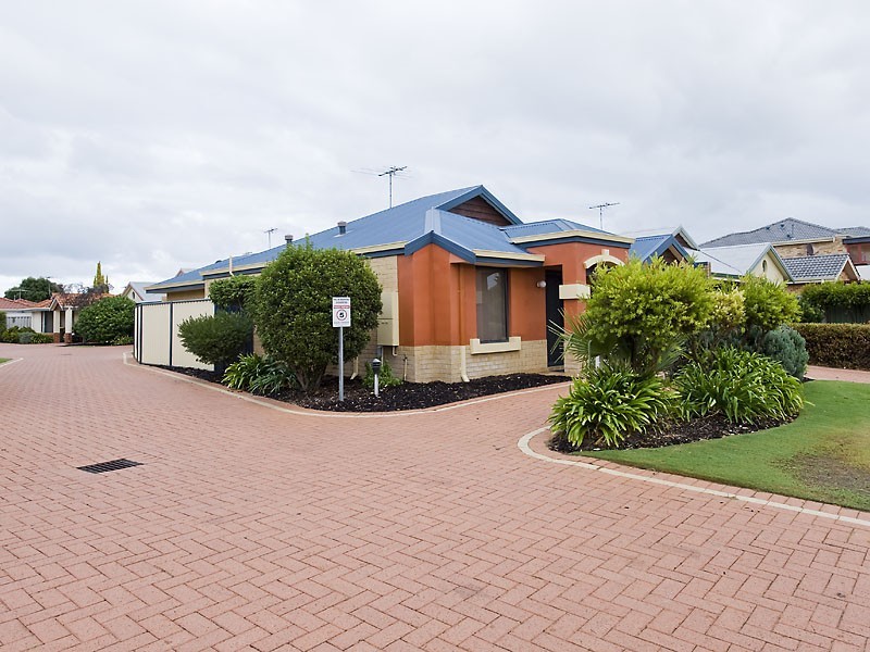 9/23 Royal Palm Drive, Warnbro WA 6169