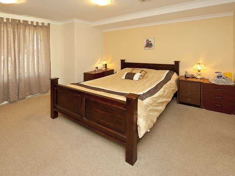 94 Montoro Drive, Port Kennedy WA 6172