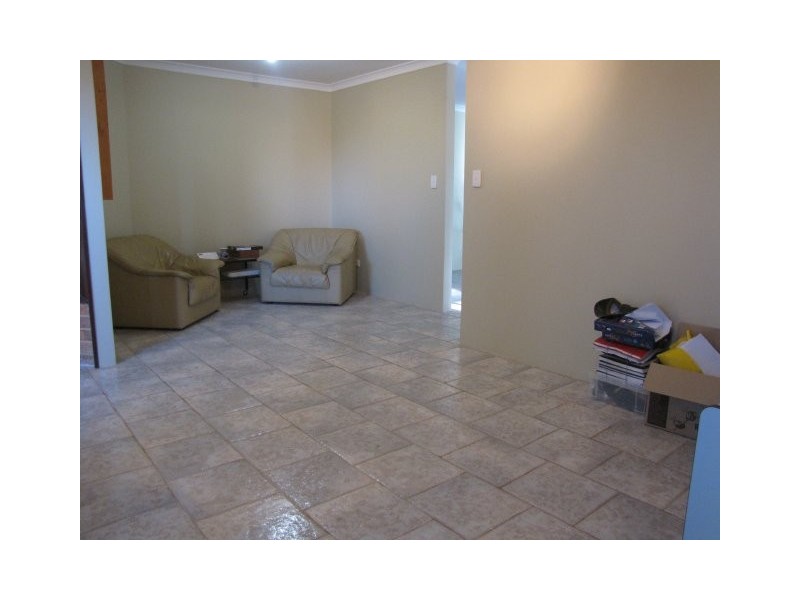 38 Menora Loop, Warnbro WA 6169