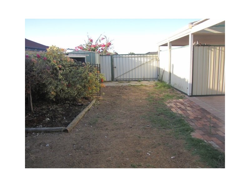 38 Menora Loop, Warnbro WA 6169