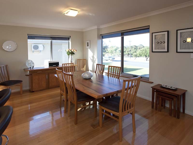 1/25 Victoria Street, Rockingham WA 6168