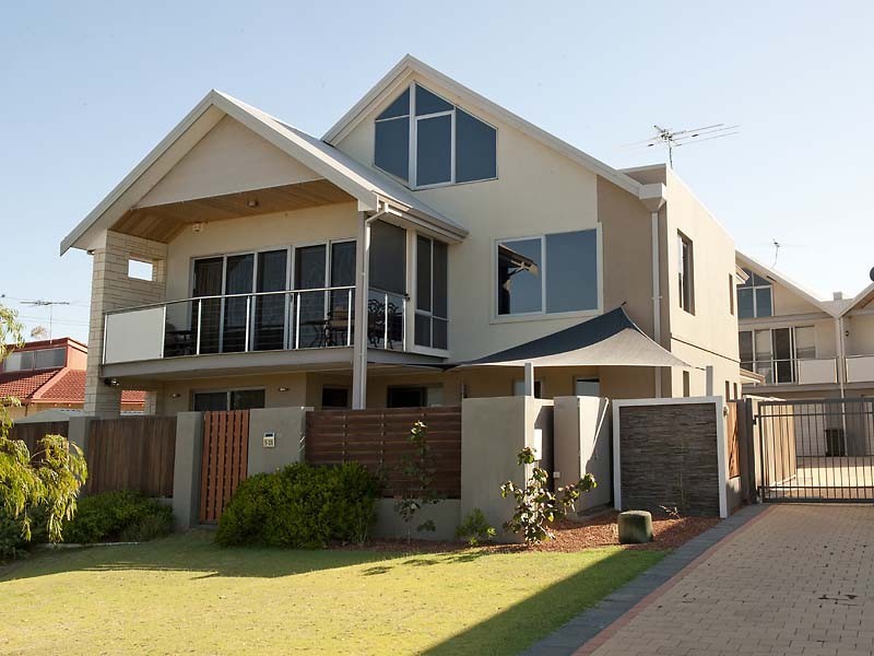 1/25 Victoria Street, Rockingham WA 6168