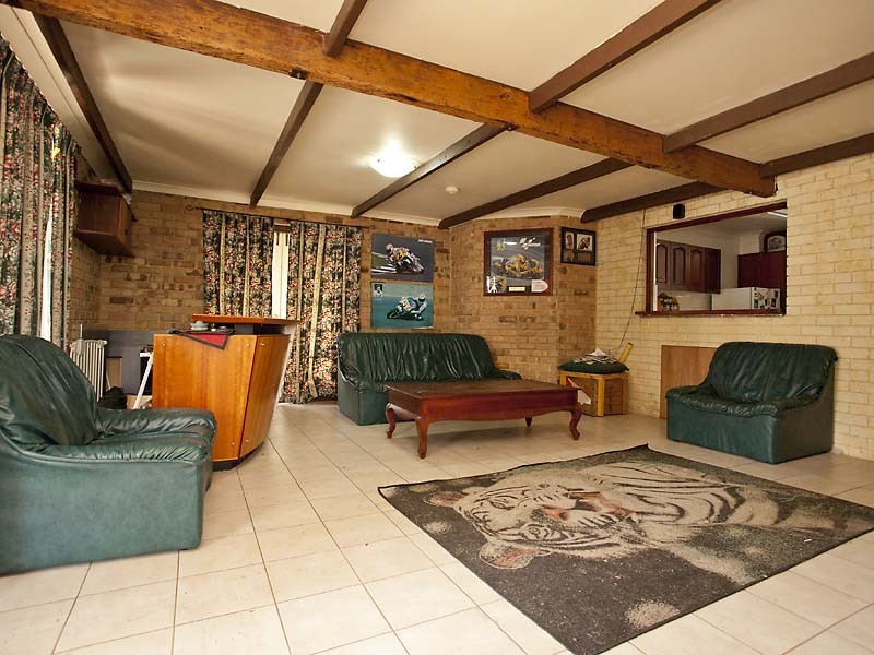 68 kurrajong Road, Safety Bay WA 6169