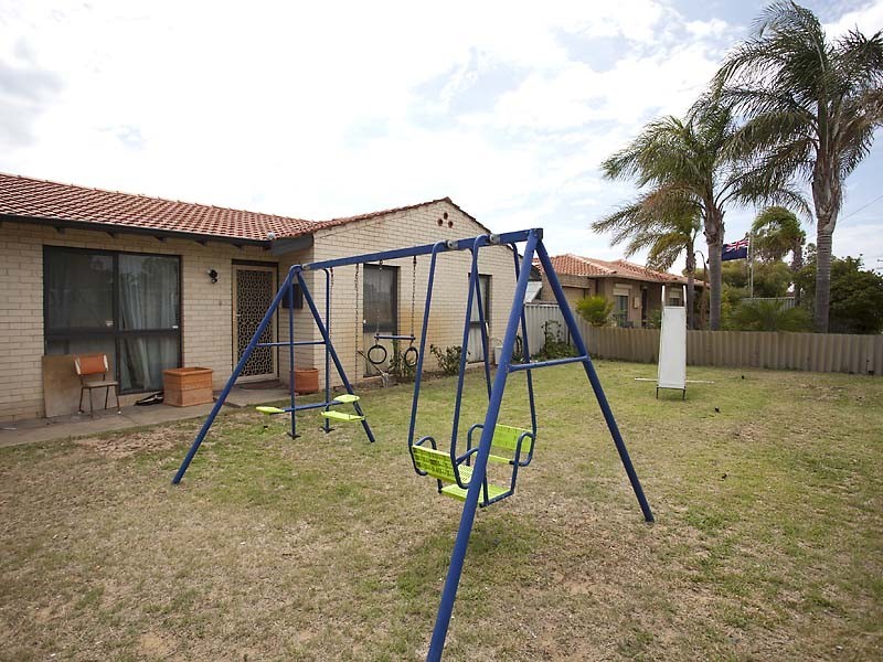 68 kurrajong Road, Safety Bay WA 6169